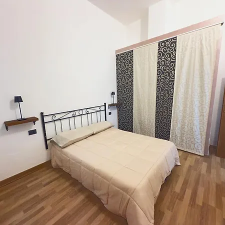 Tuscany Saloon - Historical Centre Appartamento Colle Val D'Elsa